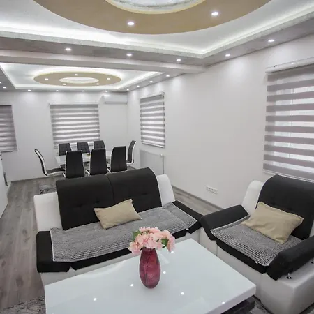 Lux 2 Tuzla