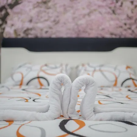 Lux 2 Апартаменты Тузла