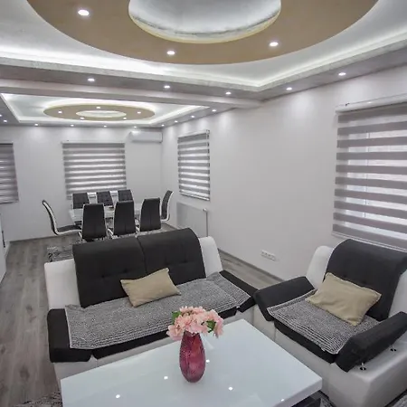 Appartement Lux 2 *