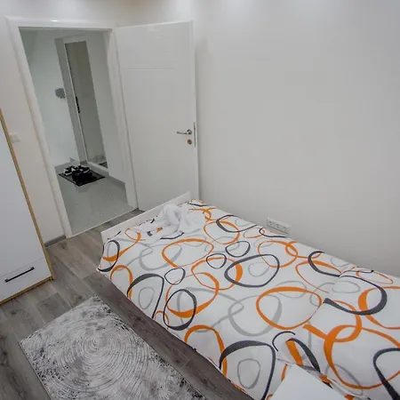 Lux 2 Tuzla